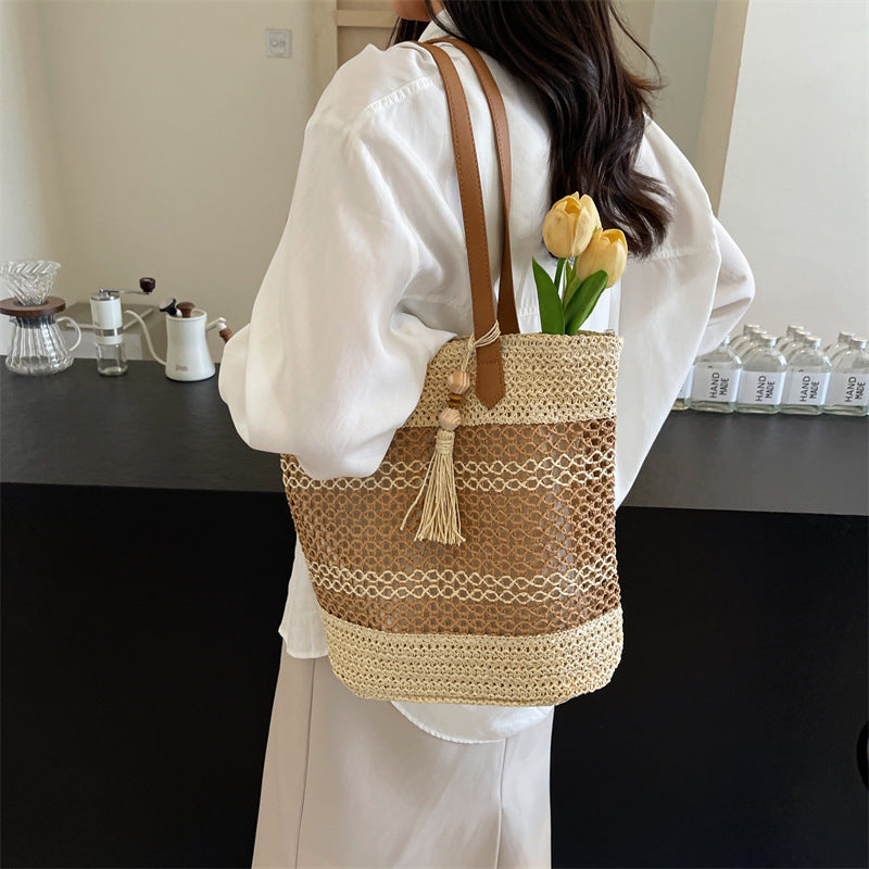 Summer Striped Straw Shoulder Bags With Tassel